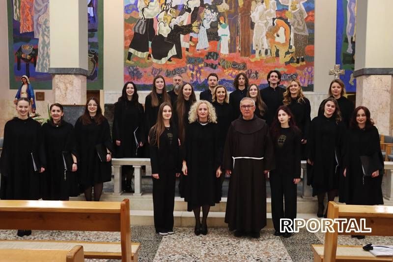 Foto: Na &Scaron;ćitu održan koncert "Prosti moj Bože"