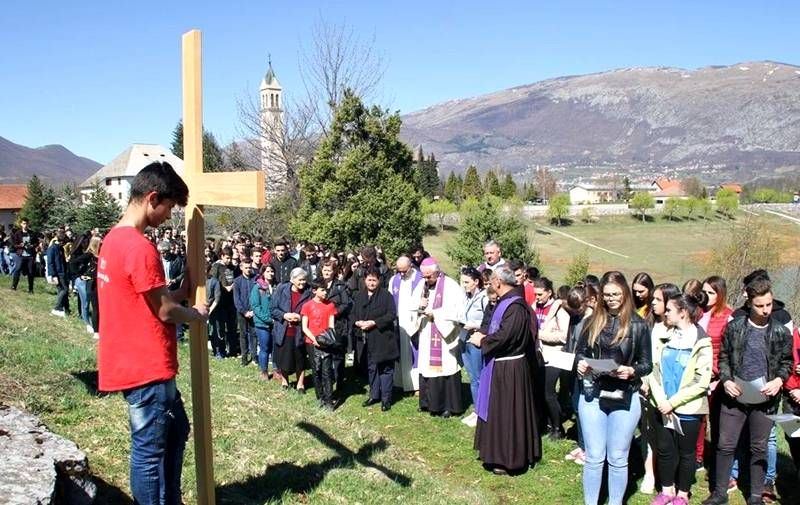 Najava: Arhiđakonatski križni put mladih Vrhbosanske nadbiskupije 2025. na &Scaron;ćitu