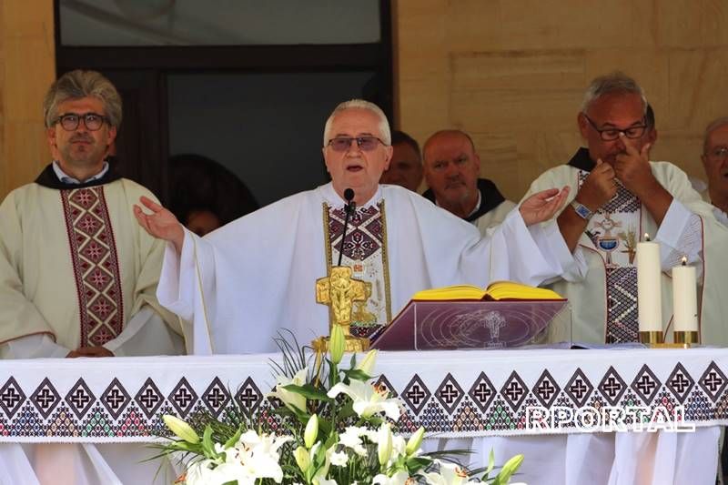 Foto/video: Mala Gospa na &Scaron;ćitu
