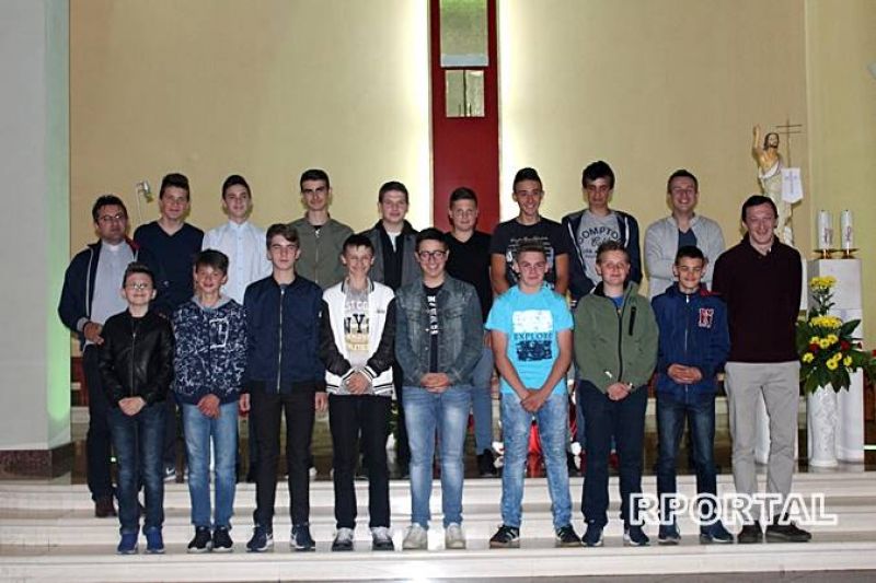 Foto: Susret travničkih sjemeni&scaron;taraca i ministranata u Prozoru