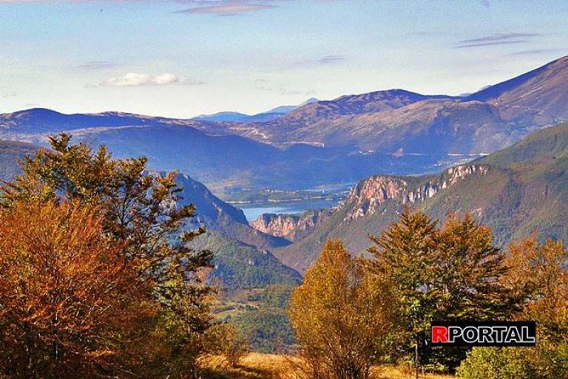 "Otvoreni&ldquo; geolo&scaron;ki profil u kompozitnoj dolini Rame
